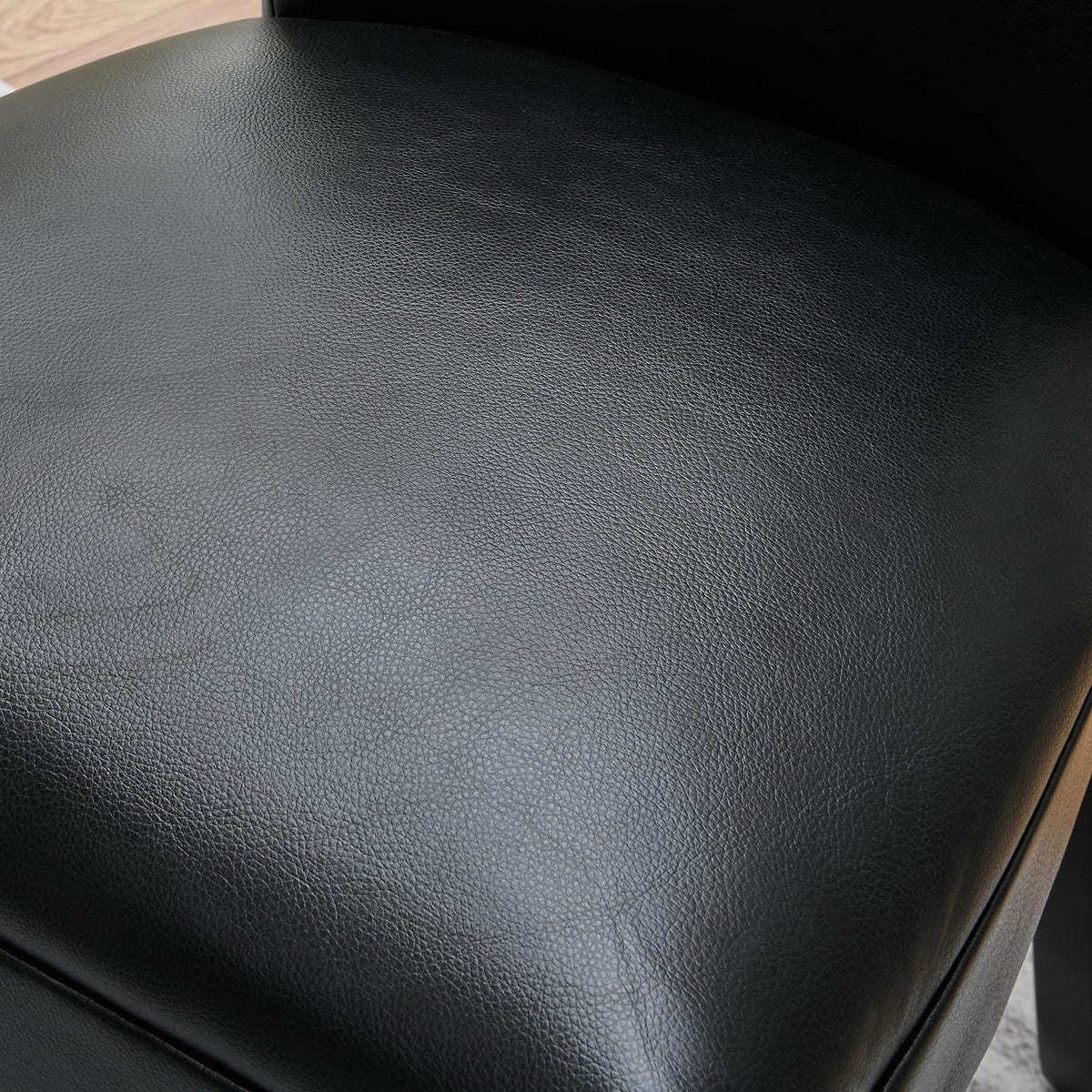 Set of 8 Black Faux Leather Upholstered Dining Chairs I680345